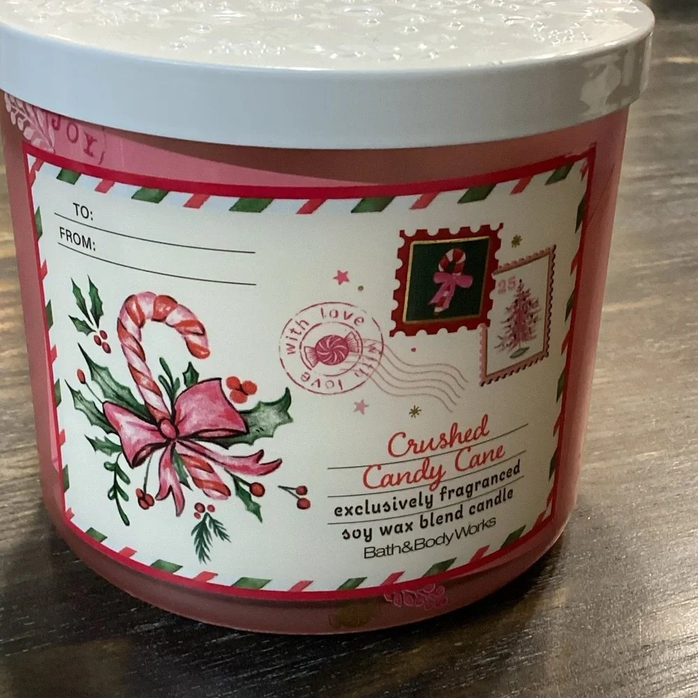 Bath & Body Works Crushed Candy Cane 3 Wick Candle - Picture 6 of 6